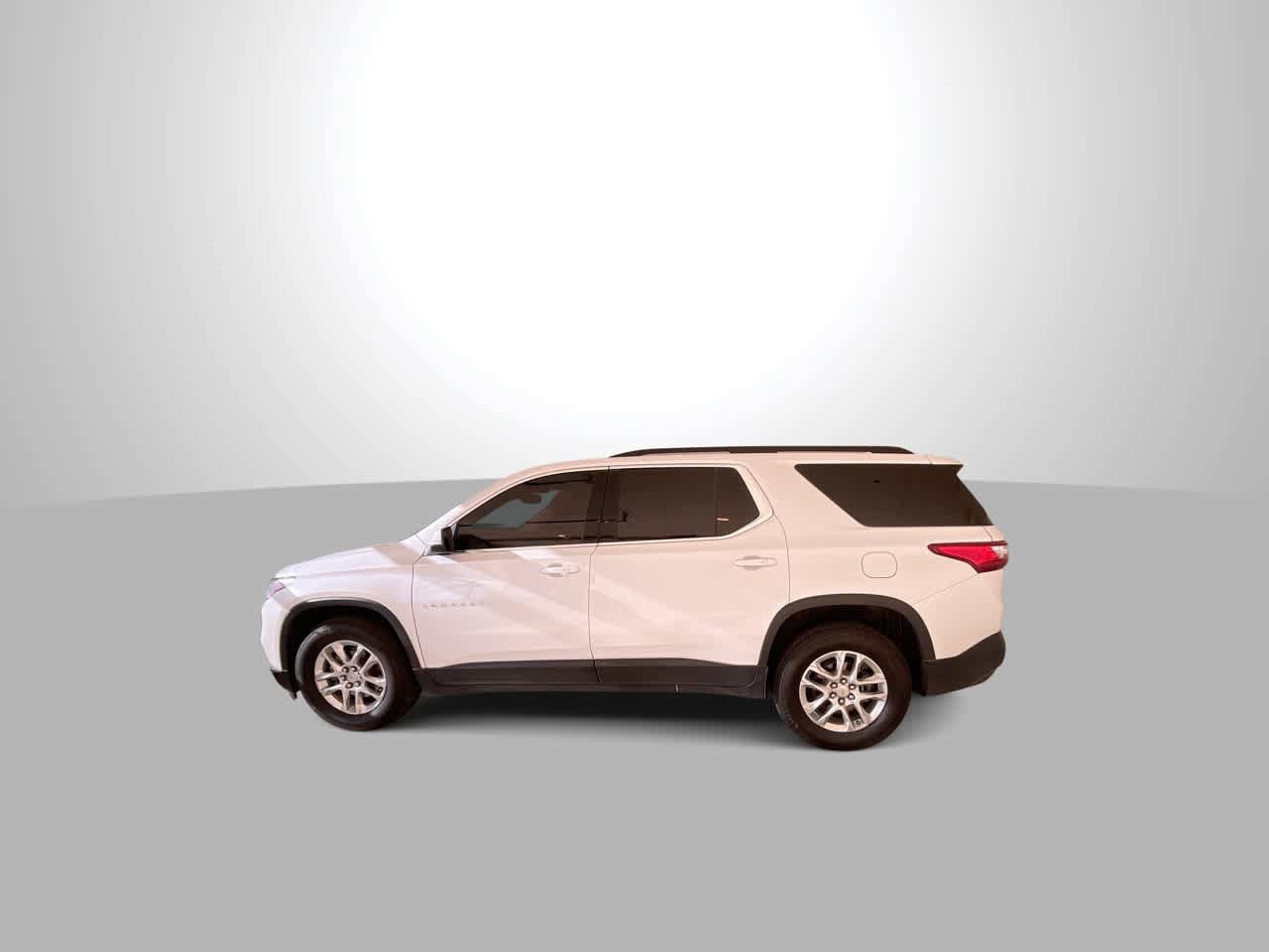 Used 2021 Chevrolet Traverse LT w/ LPO, Cargo Package AWD/4WD image 5