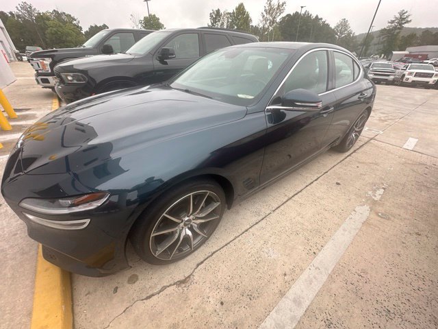 Used 2023 Genesis G70 2.0T AWD/4WD image 6