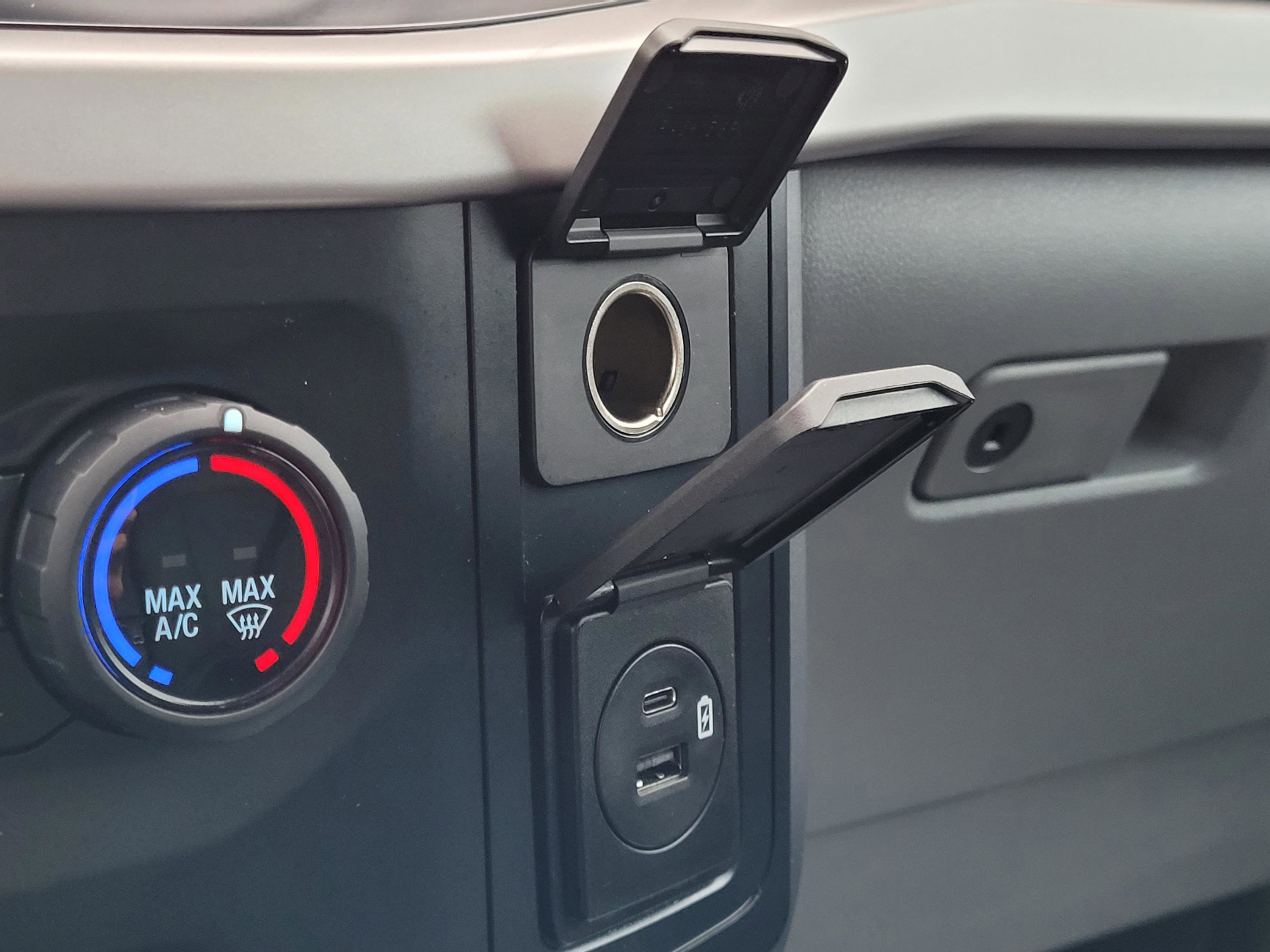 Used 2023 Ford F150 XLT w/ XTR Package image 23