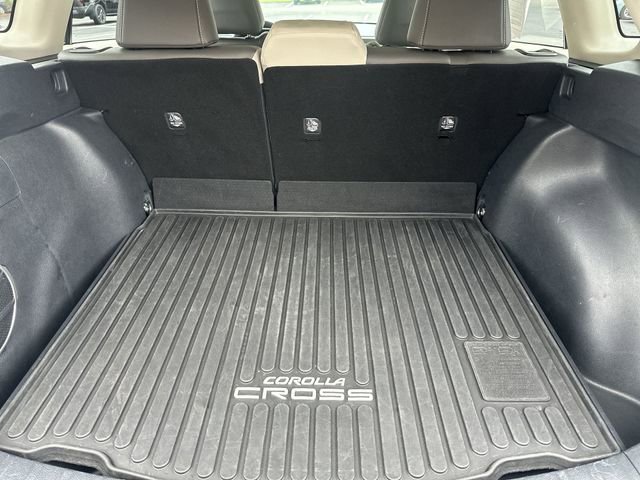 Certified 2022 Toyota Corolla Cross XLE AWD/4WD image 23