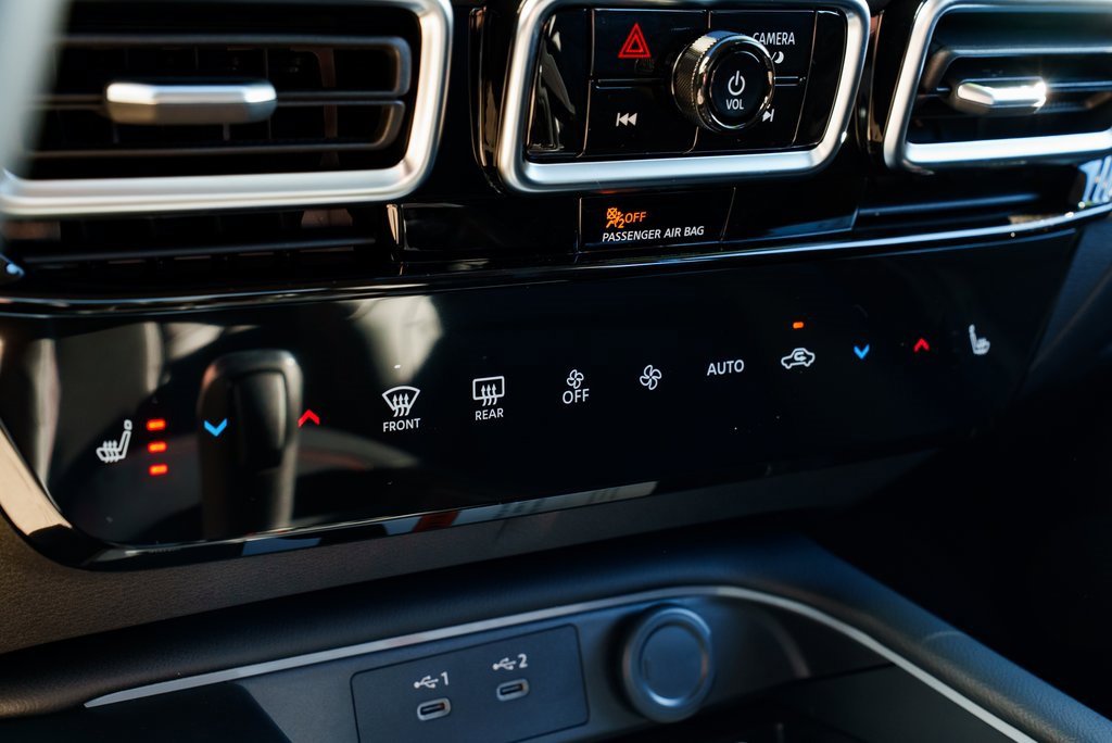 New 2026 Nissan Sentra SR w/ SR Premium Package image 16