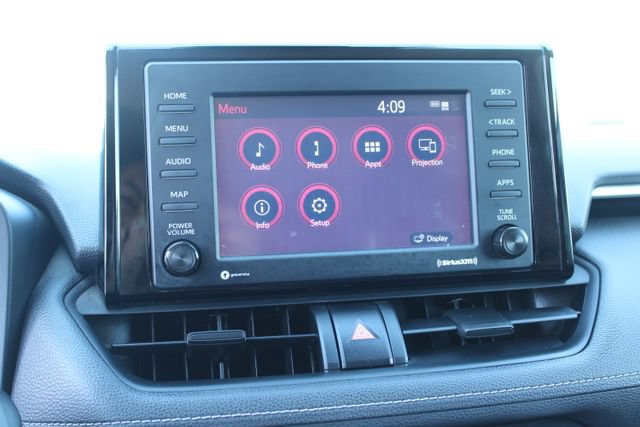 Used 2020 Toyota RAV4 LE w/ Carpet Mat Package AWD/4WD image 24