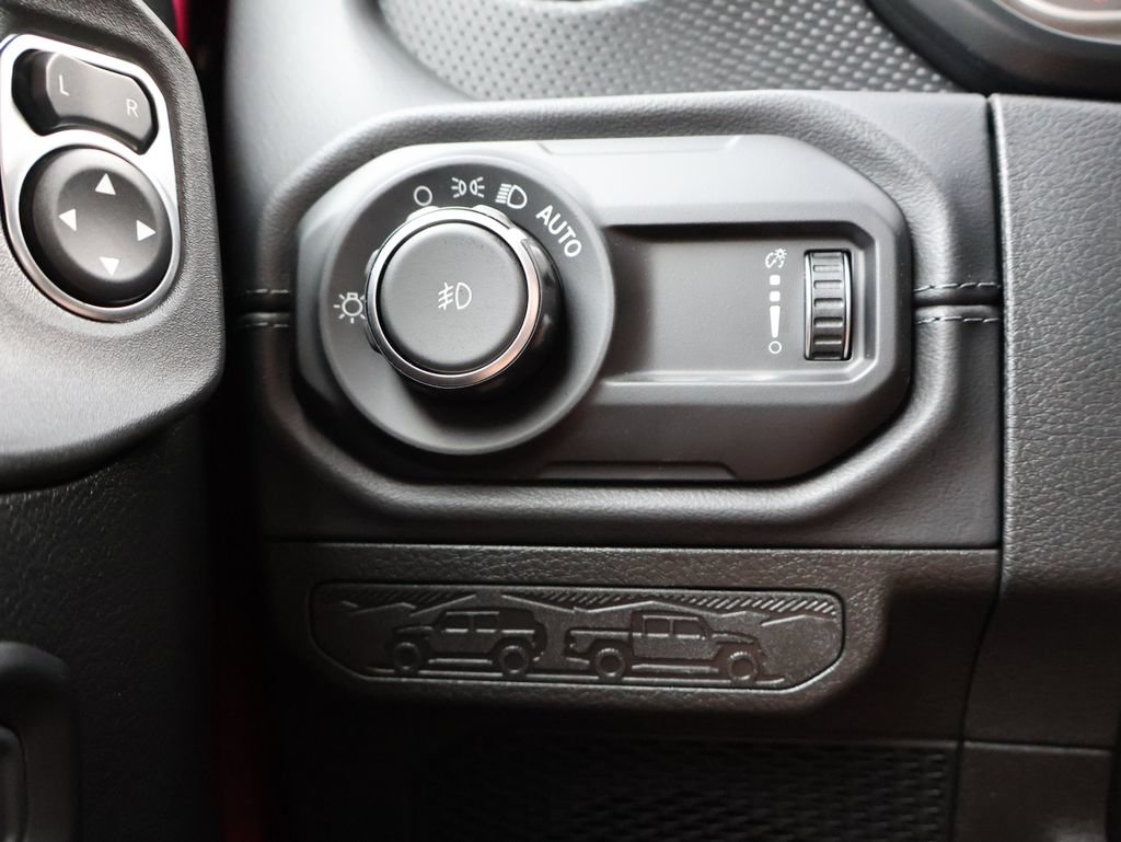 New 2026 Jeep Wrangler Unlimited Rubicon AWD/4WD image 30