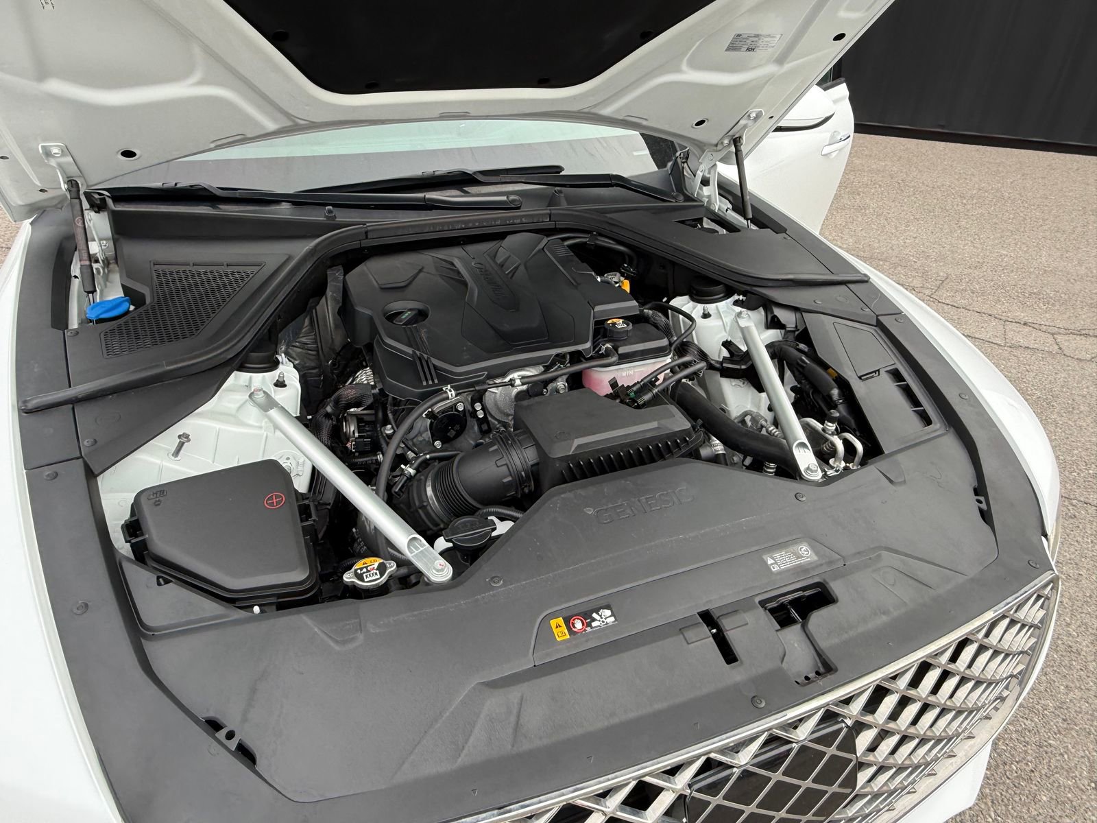 Used 2023 Genesis G80 2.5T image 32