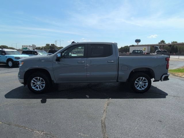 Used 2024 Chevrolet Silverado 1500 LT AWD/4WD image 4