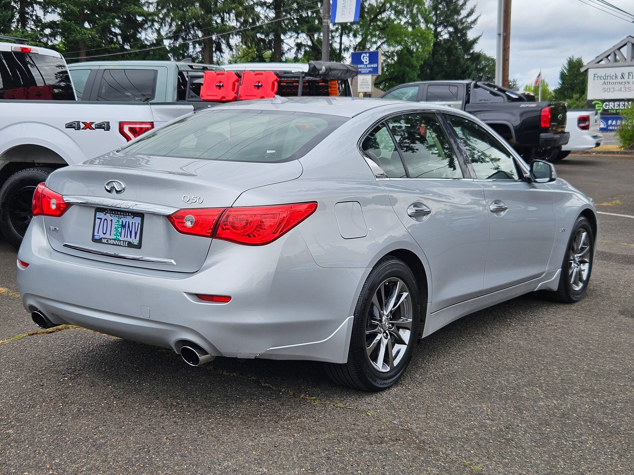 Used 2017 INFINITI Q50 Signature Edition w/ All Weather Package (L93) AWD/4WD image 5