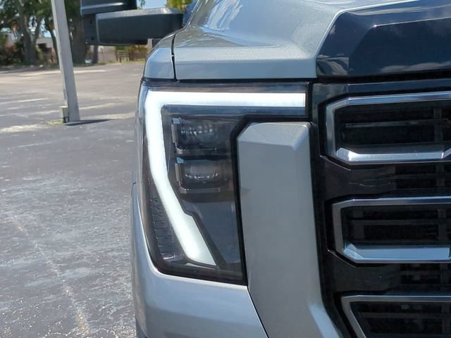 Used 2024 GMC Sierra 3500 AT4 w/ AT4 Premium Plus Package AWD/4WD image 10