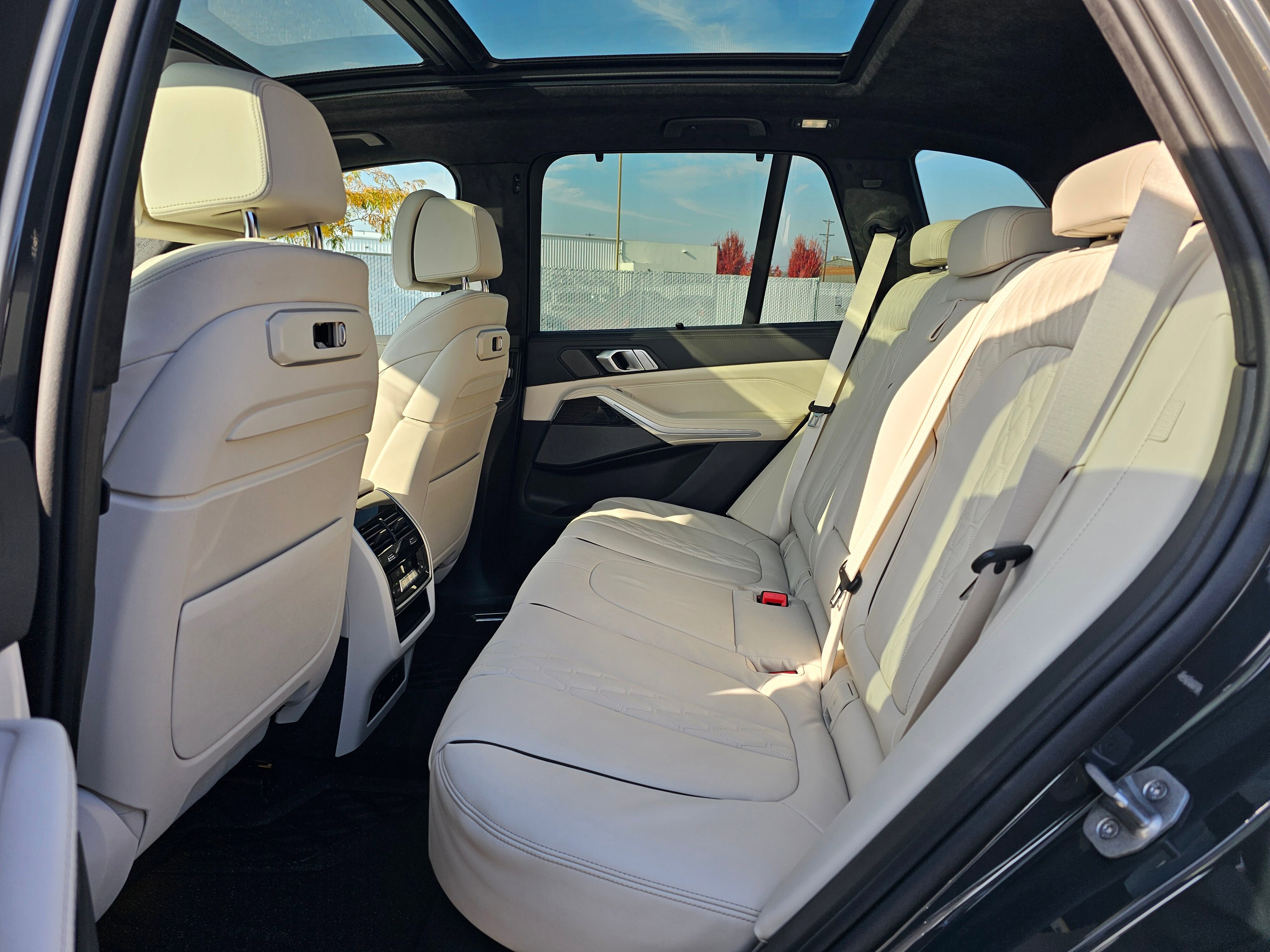 New 2026 BMW X5 xDrive40i w/ Executive Package image 13