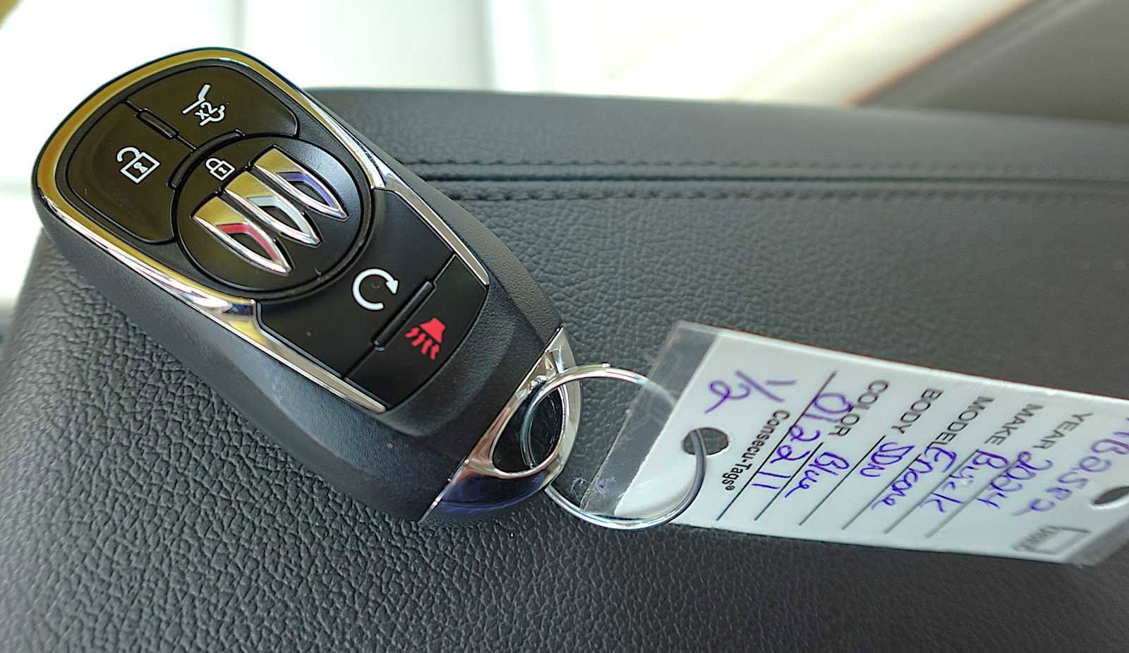 Used 2024 Buick Encore GX Avenir w/ Avenir Technology Package image 38