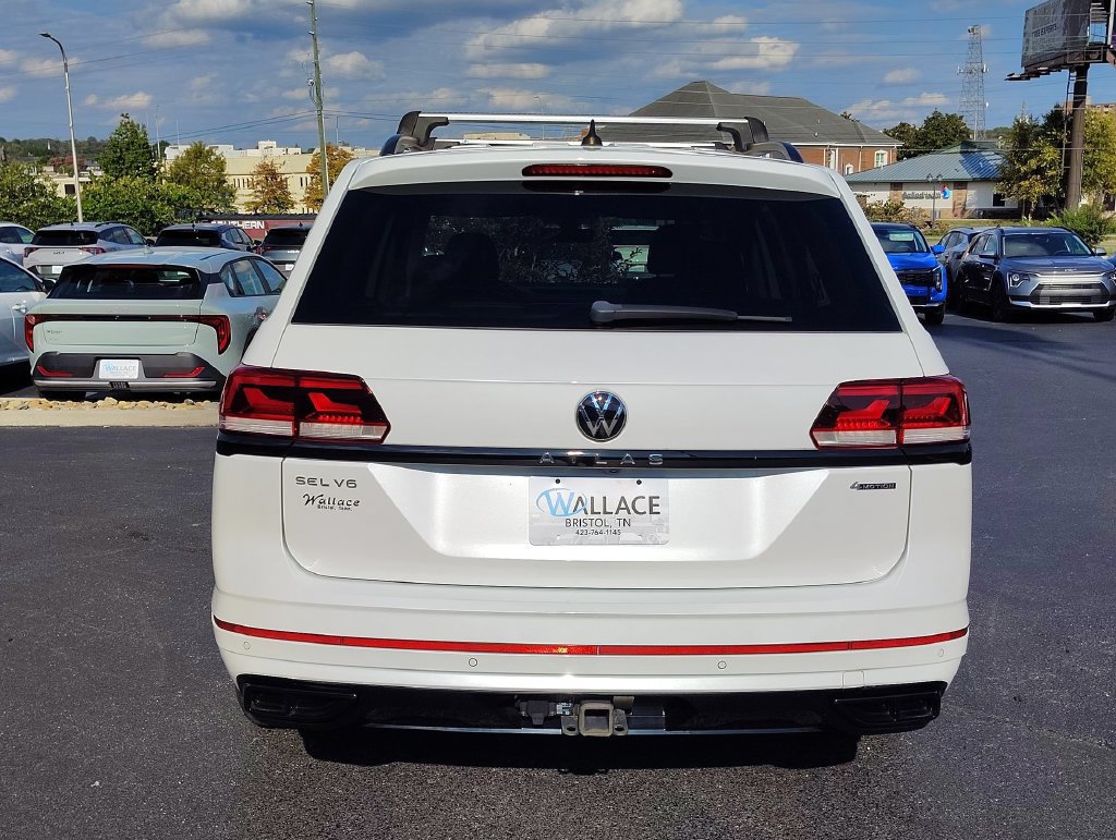 Used 2023 Volkswagen Atlas SEL R-Line AWD/4WD image 5