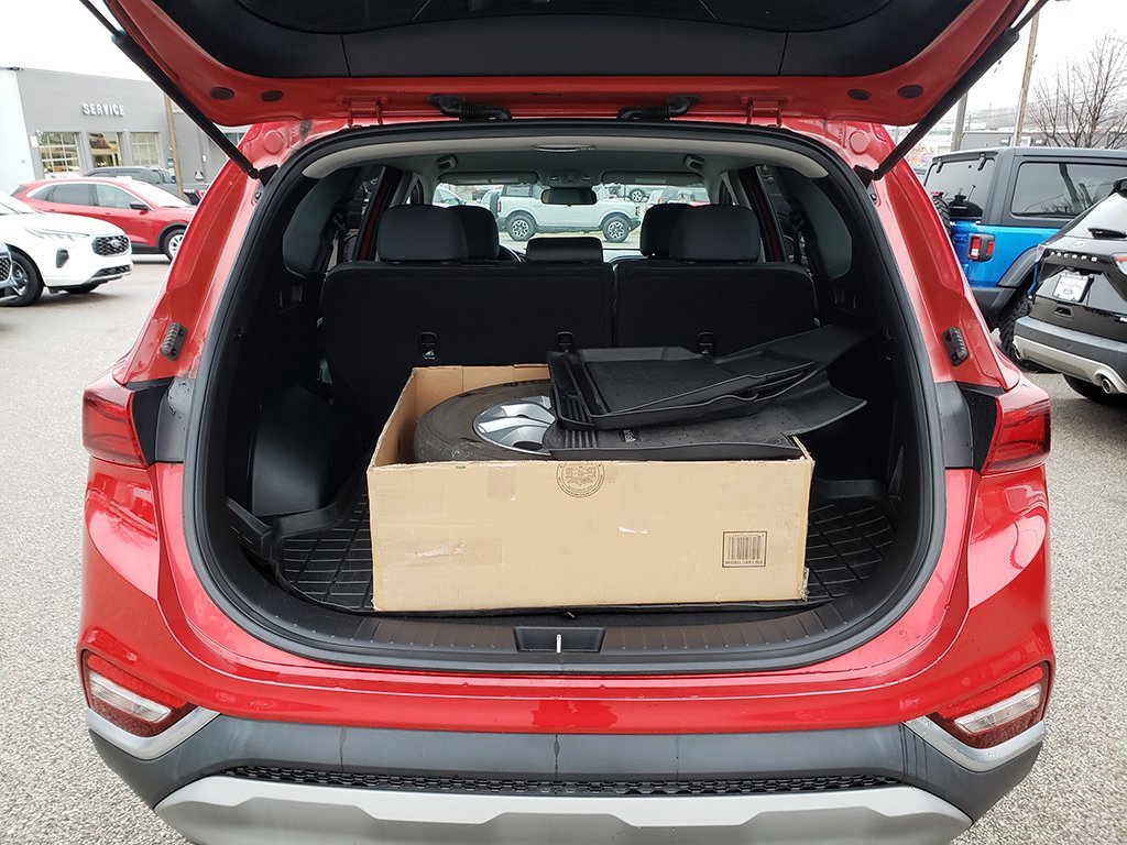 Used 2020 Hyundai Santa Fe SE image 16