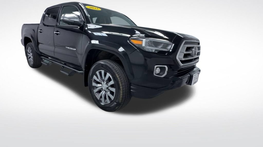 Certified 2022 Toyota Tacoma Limited AWD/4WD image 2