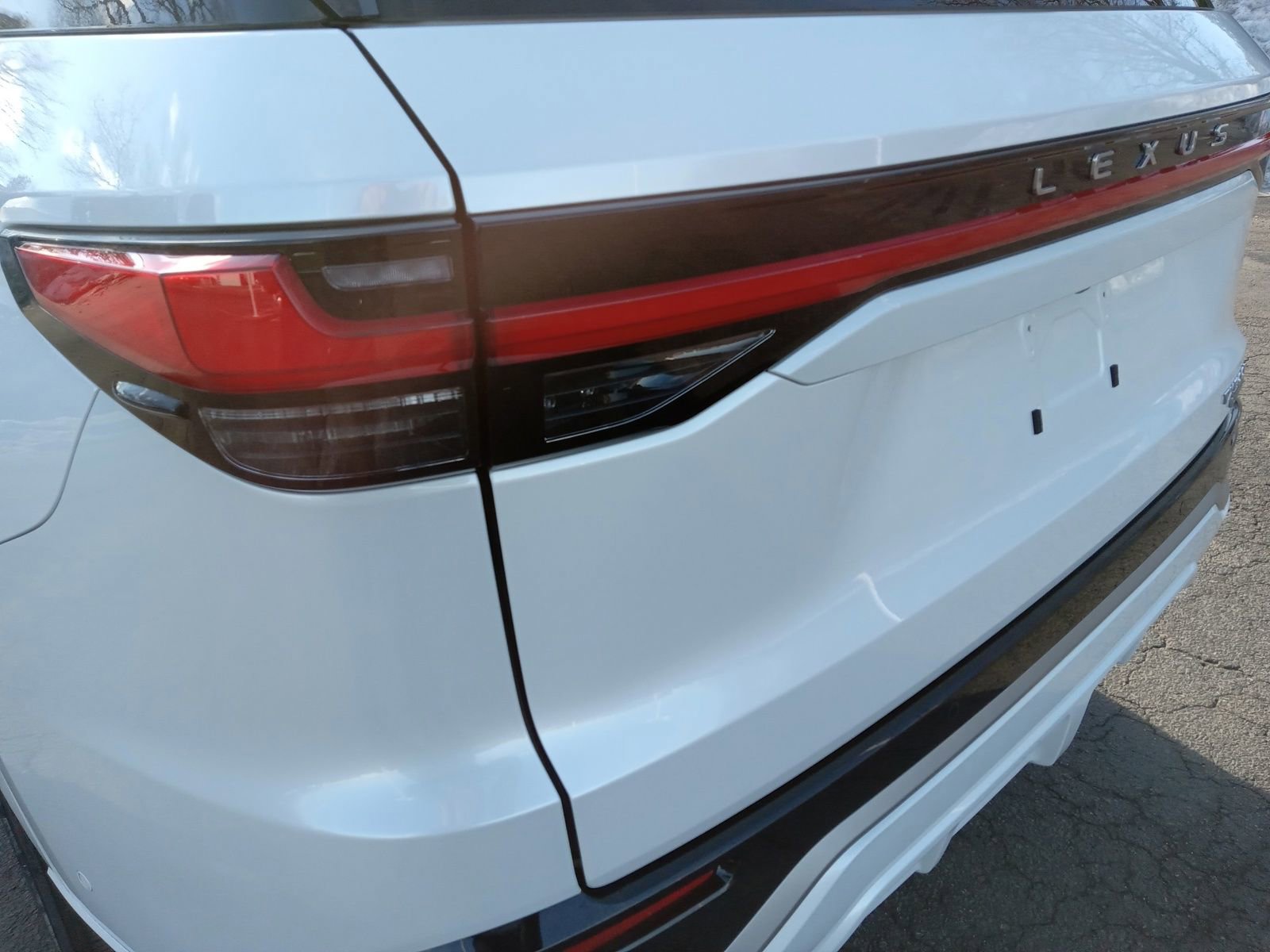 Used 2024 Lexus TX 500h AWD w/ Technology Package image 8