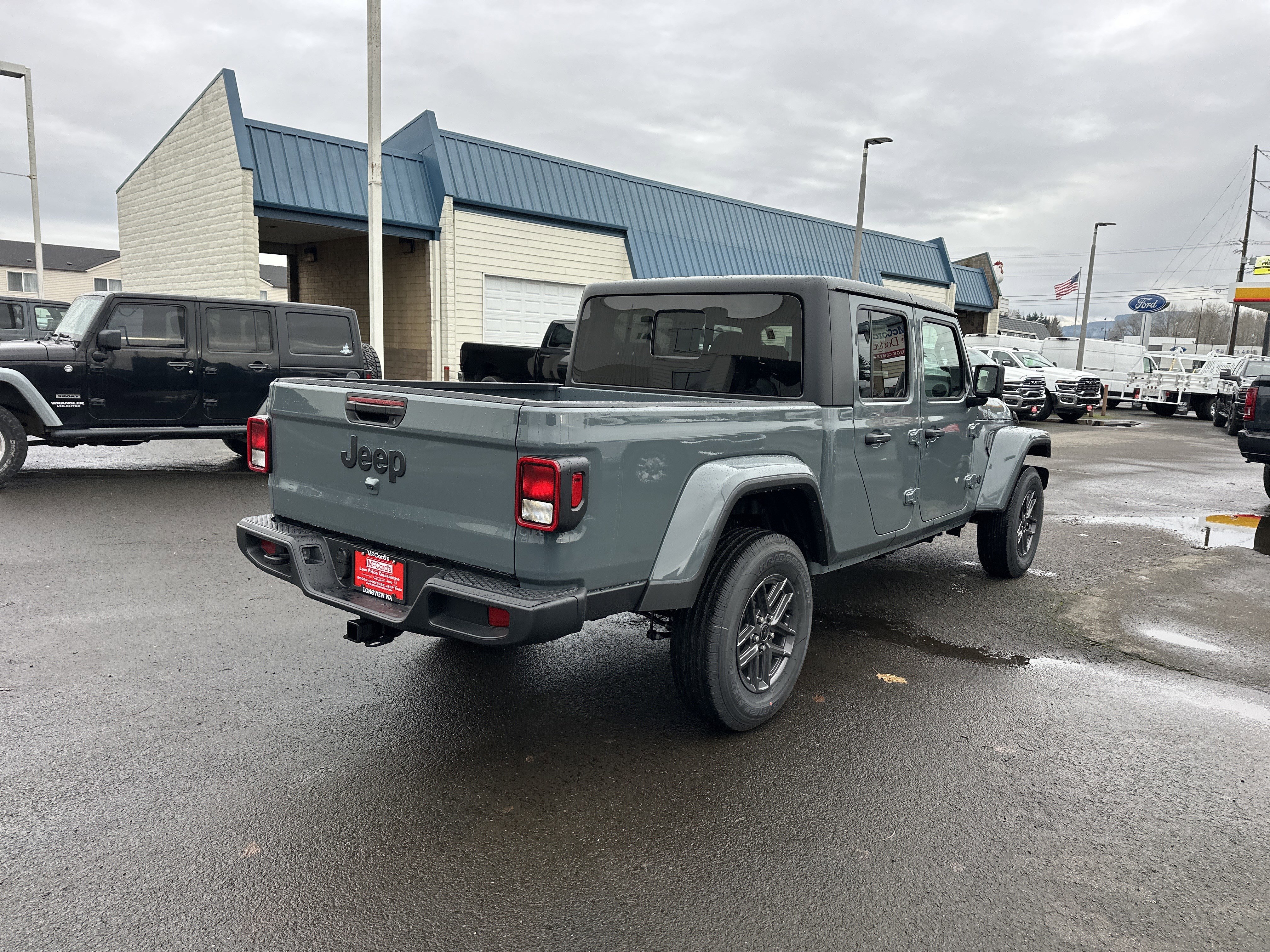 New 2026 Jeep Gladiator Sport image 6