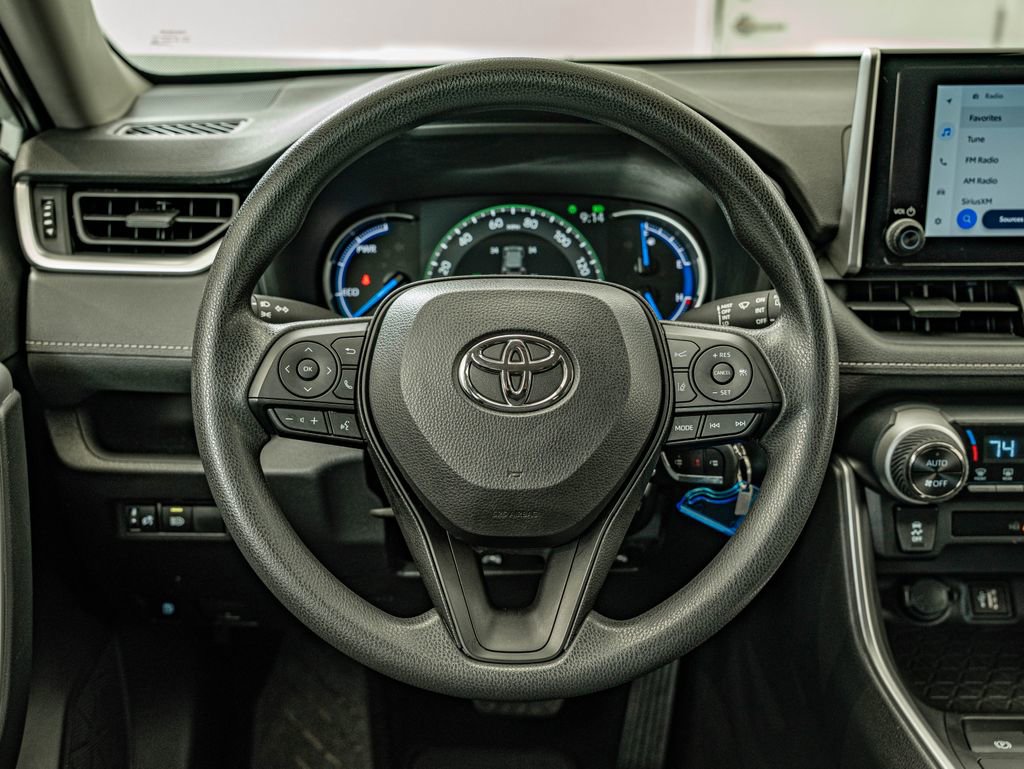 Used 2025 Toyota RAV4 LE AWD/4WD image 21