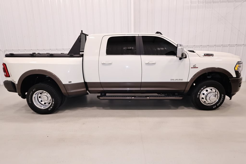 Used 2023 RAM 3500 Limited AWD/4WD image 2