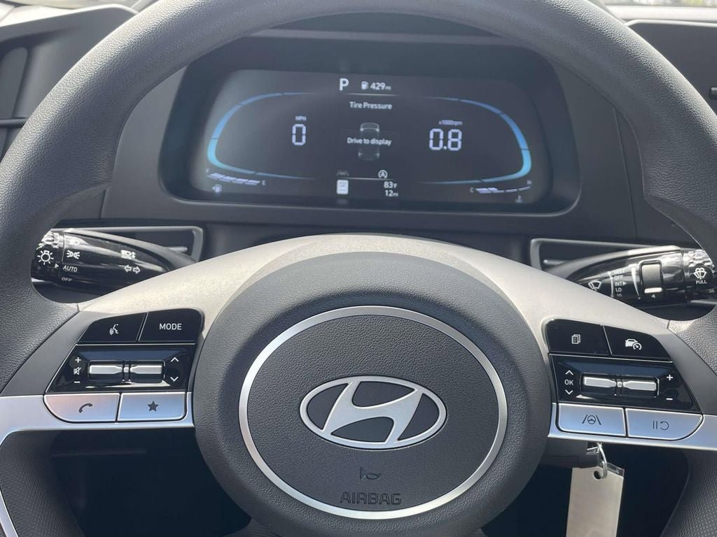 New 2026 Hyundai Elantra SE image 18