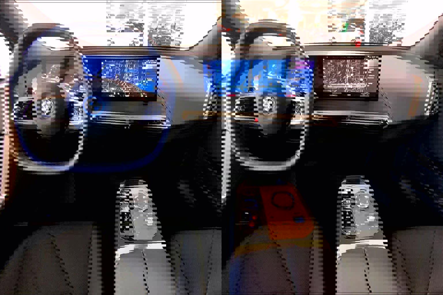 Certified 2023 BMW iX xDrive50 w/ Premium Package image 15