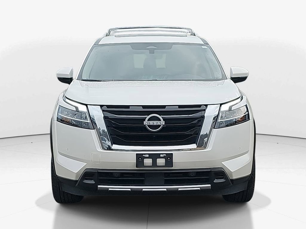 Used 2024 Nissan Pathfinder SL w/ SL Premium Package image 11