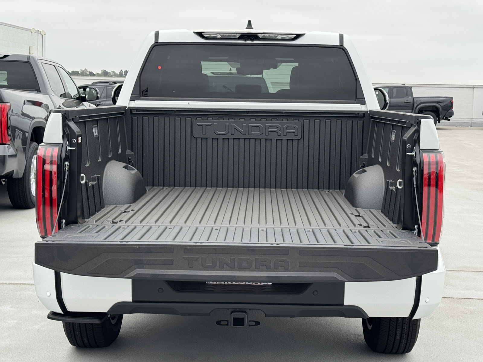 New 2026 Toyota Tundra Platinum AWD/4WD image 9