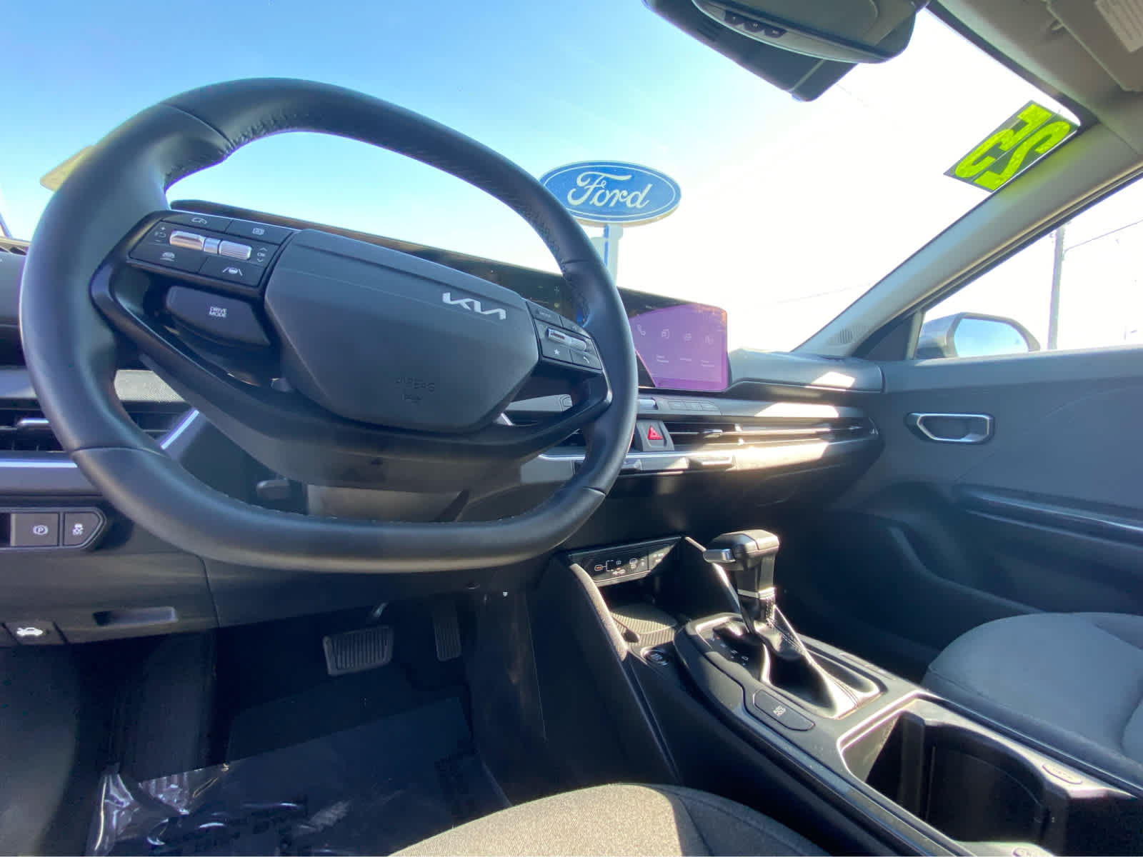 Used 2025 Kia K4 EX FWD image 16