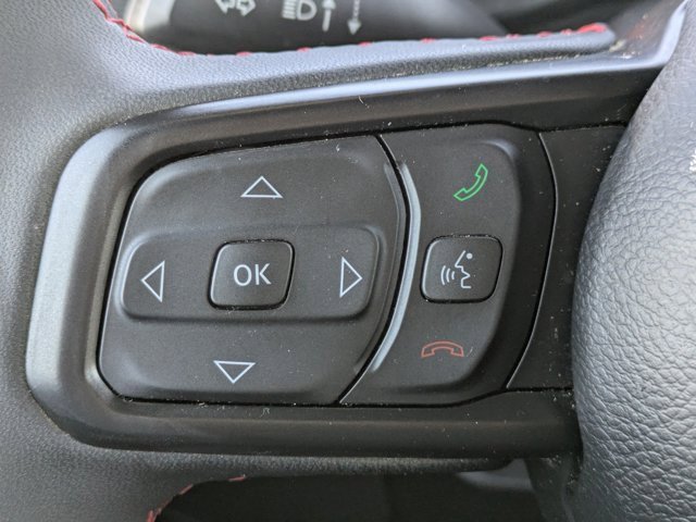 Used 2024 Jeep Gladiator Rubicon w/ Technology Group image 29