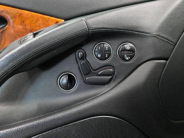 Used 2006 Mercedes-Benz SL 500 image 18