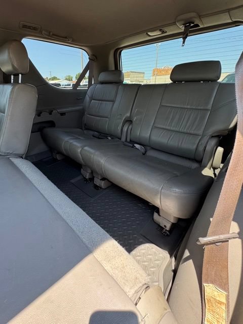Used 2001 Toyota Sequoia Limited AWD/4WD image 10