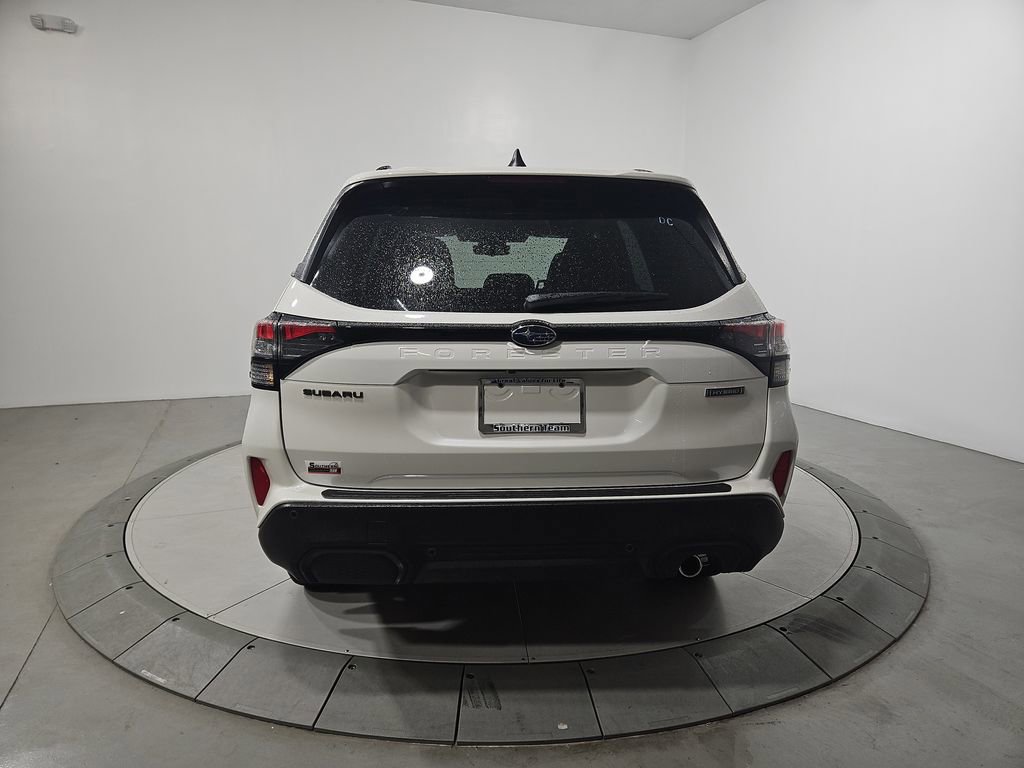 New 2025 Subaru Forester Touring image 4