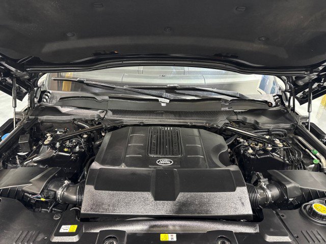 Used 2019 Land Rover Range Rover AWD/4WD image 16
