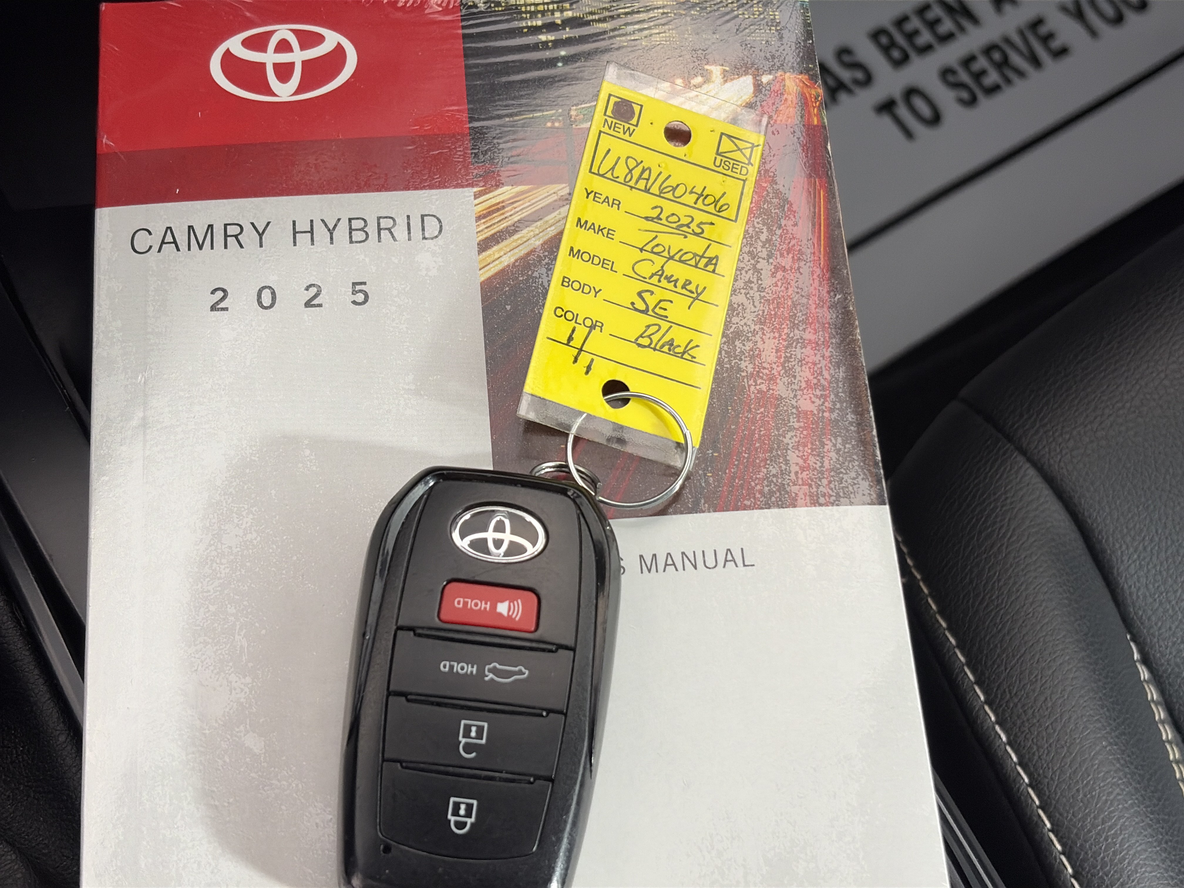Used 2025 Toyota Camry SE FWD image 34