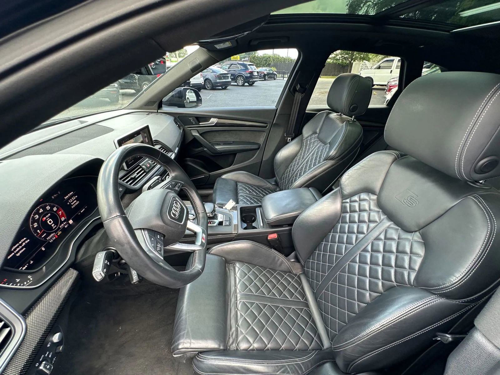 Used 2020 Audi SQ5 Prestige w/ Prestige Package image 16