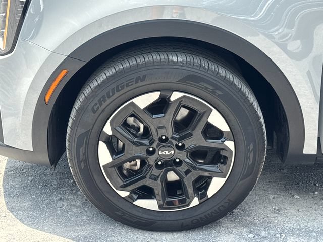 Used 2025 Kia Sorento S FWD image 24