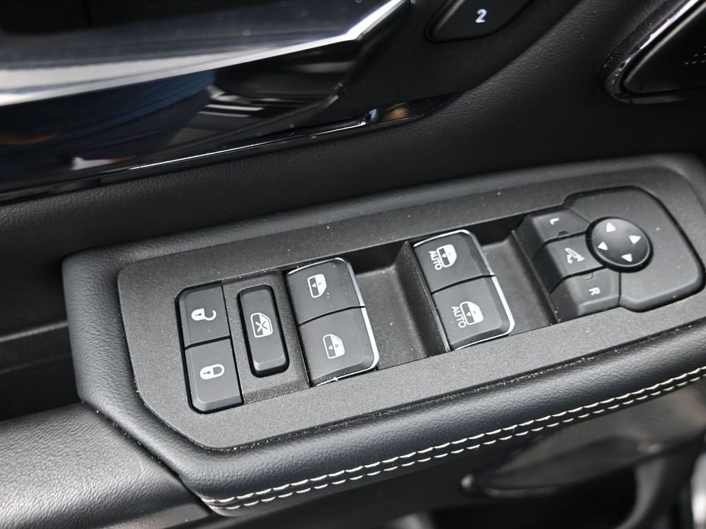 Used 2025 RAM 1500 Limited w/ Bed Utility Group image 11