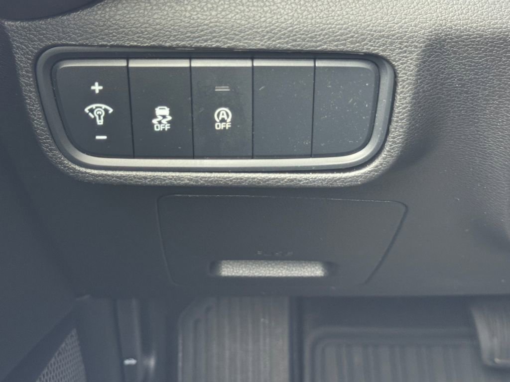 Used 2023 Kia Soul LX FWD image 23