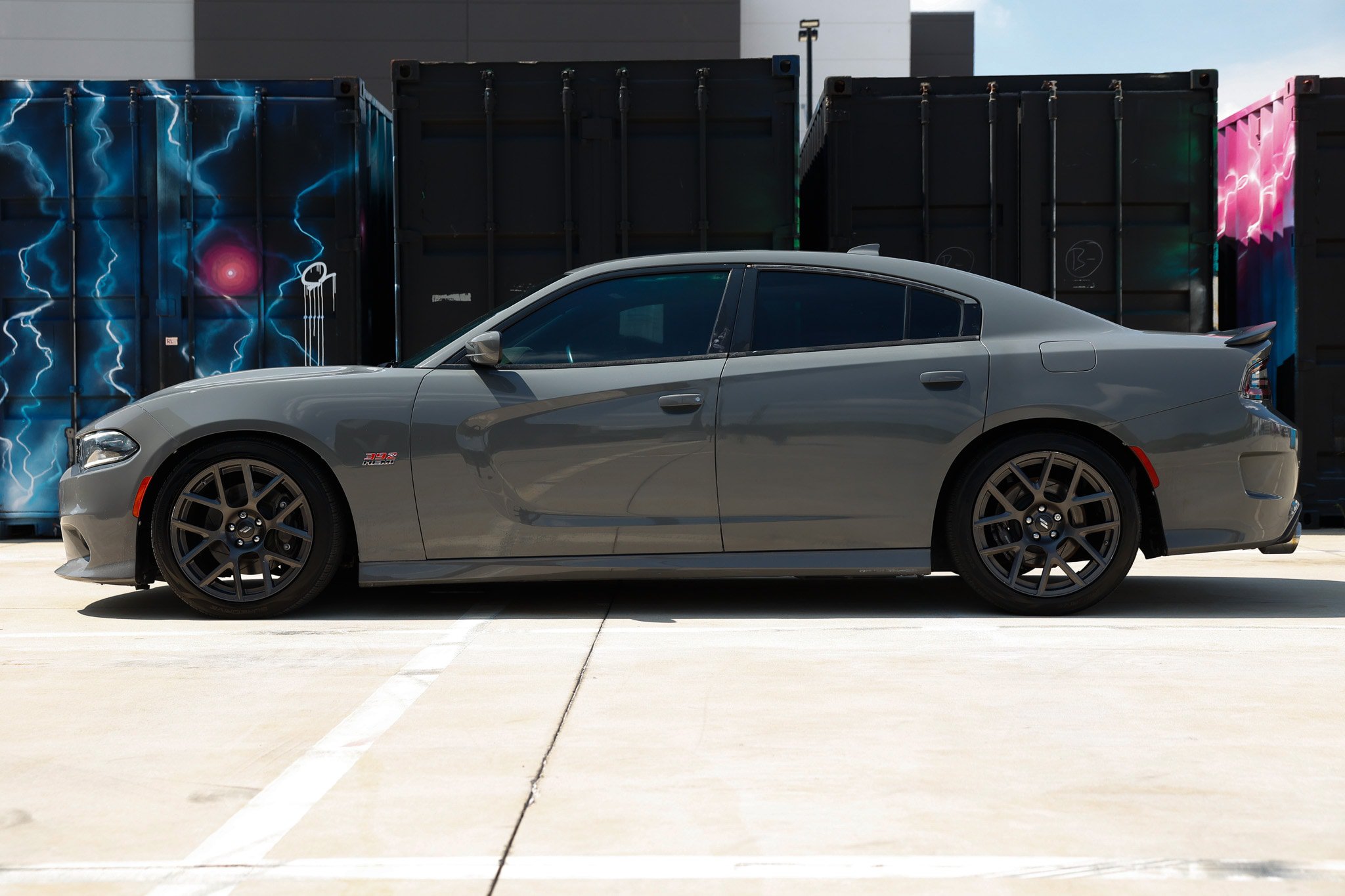 Used 2018 Dodge Charger R/T Scat Pack RWD image 4