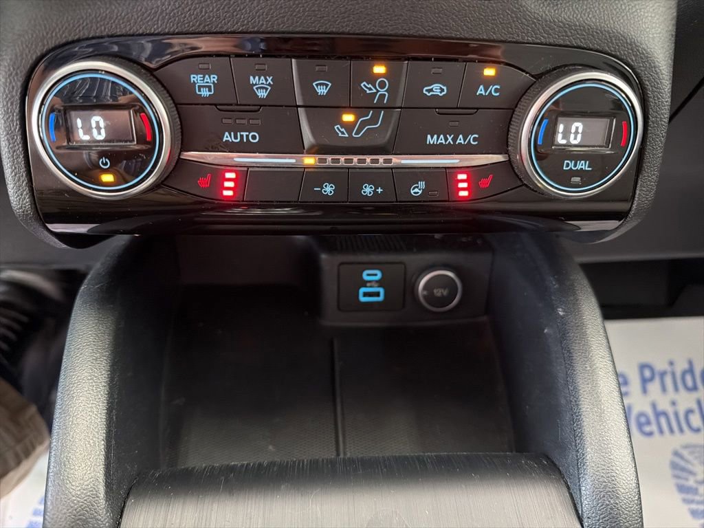 Used 2021 Ford Escape SE w/ SE Sport Appearance Package AWD/4WD image 14