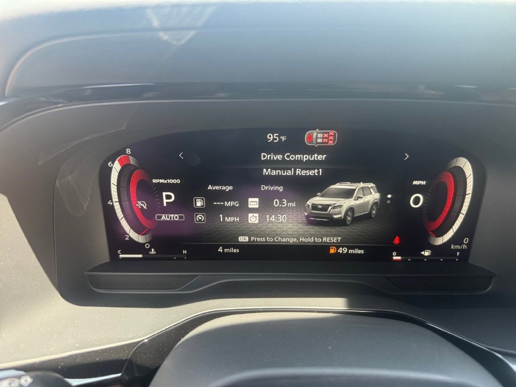 New 2026 Nissan Pathfinder Platinum AWD/4WD image 14