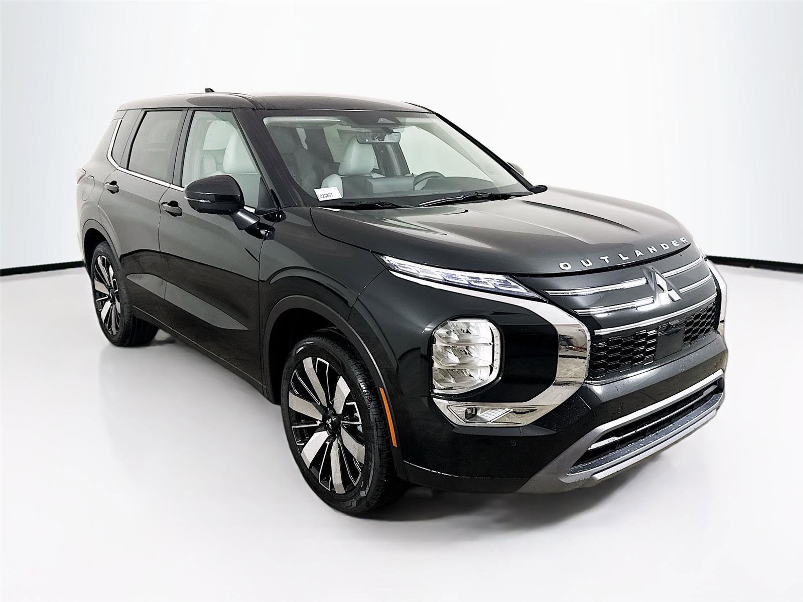 New 2026 Mitsubishi Outlander SE image 28