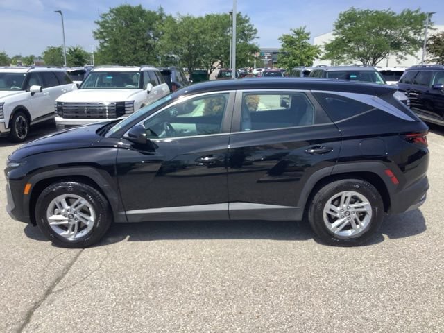 Certified 2025 Hyundai Tucson SE FWD image 10
