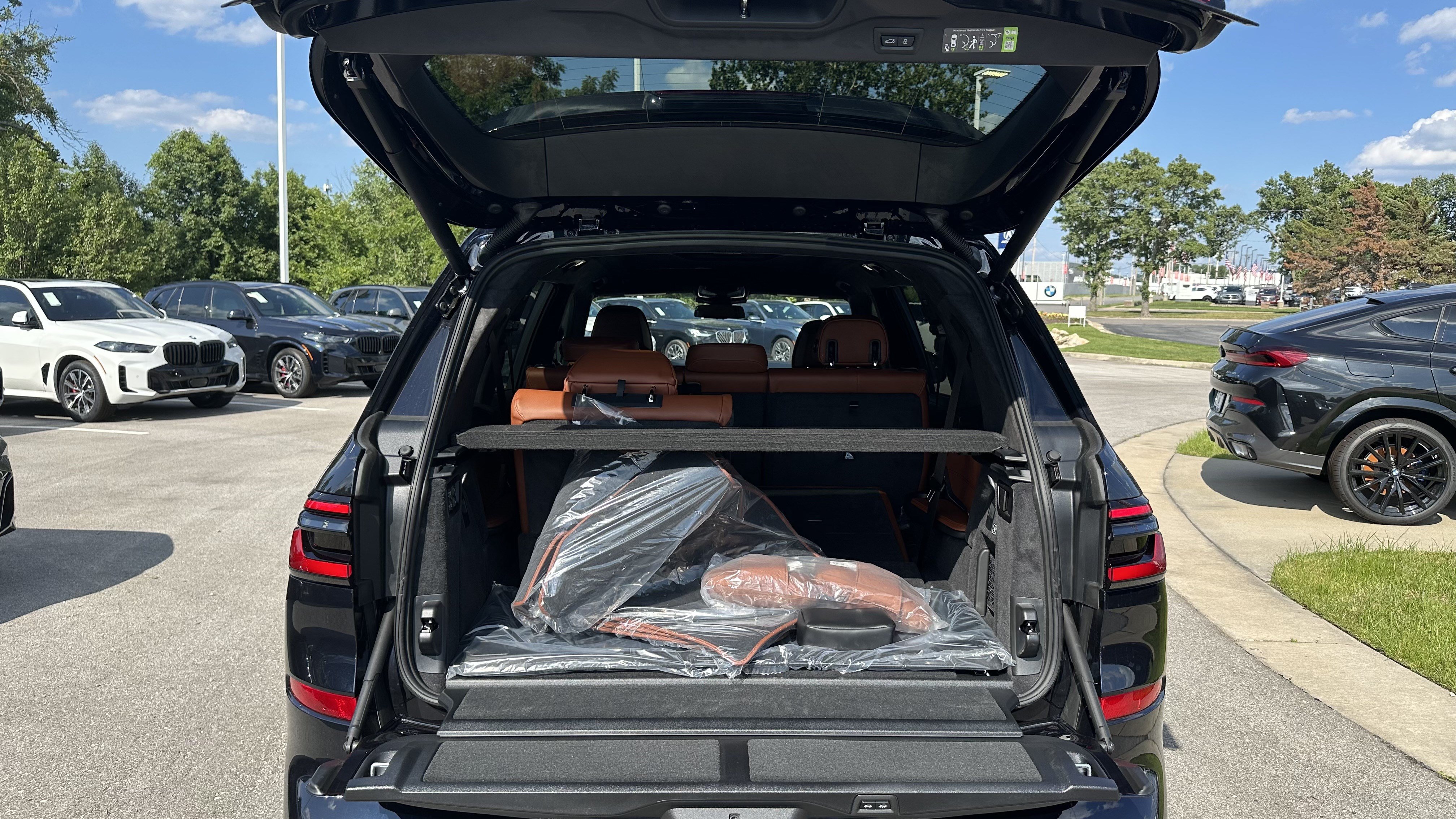 New 2027 BMW X7 M60i AWD/4WD image 32