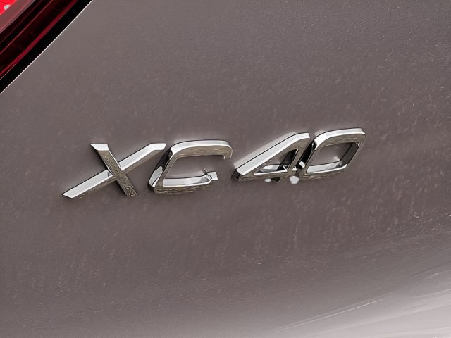 New 2026 Volvo XC40 B5 Plus w/ Protection Package Premier AWD/4WD image 10