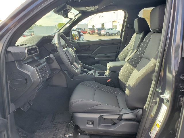 New 2026 Toyota Tacoma SR5 AWD/4WD image 17