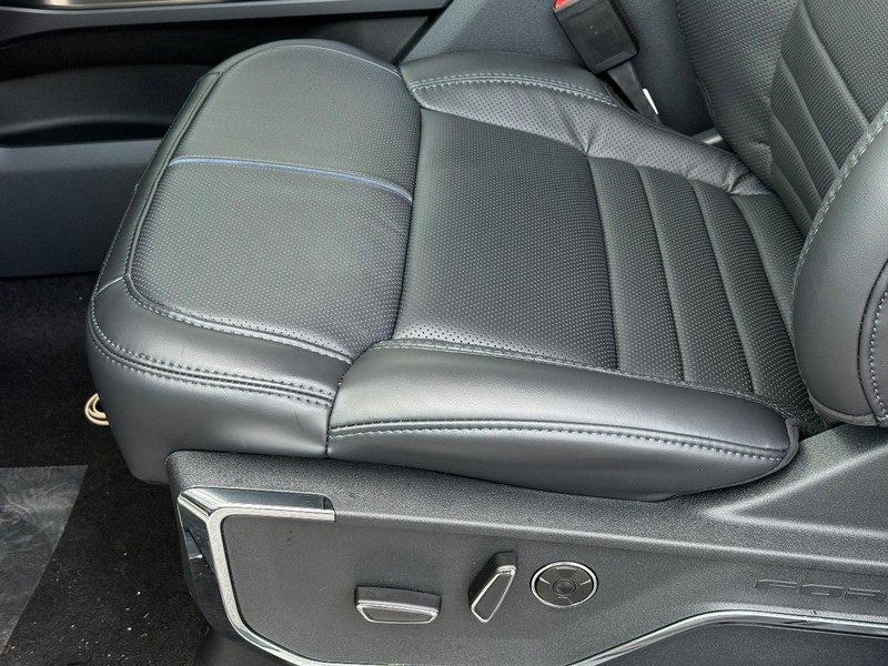 New 2025 Ford F150 Platinum image 18