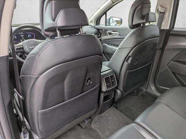 Used 2025 Kia Sportage EX image 23