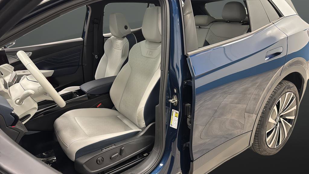 Used 2023 Volkswagen ID.4 Pro S Plus AWD/4WD image 9