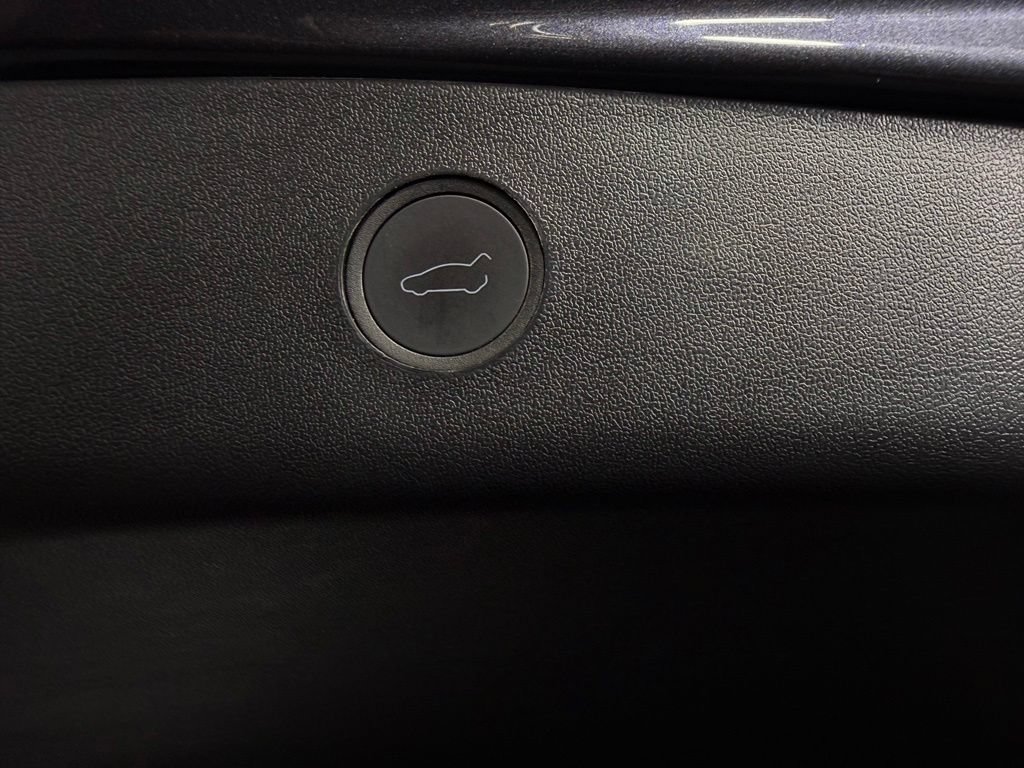 Used 2023 Tesla Model 3 Standard Range RWD image 29