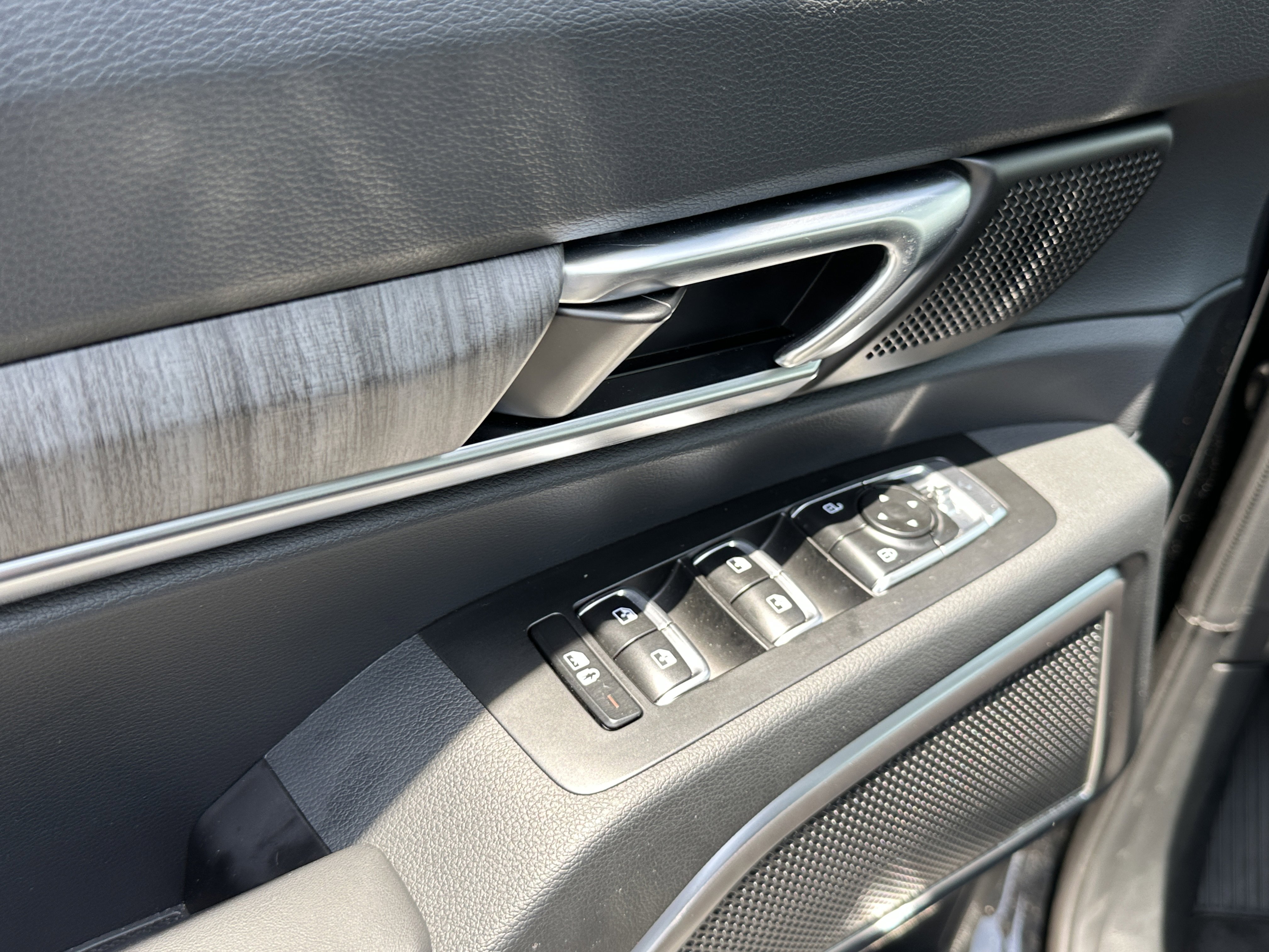 Certified 2025 Kia Telluride EX FWD image 27