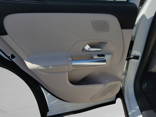 Certified 2026 Mercedes-Benz GLA 250 image 34