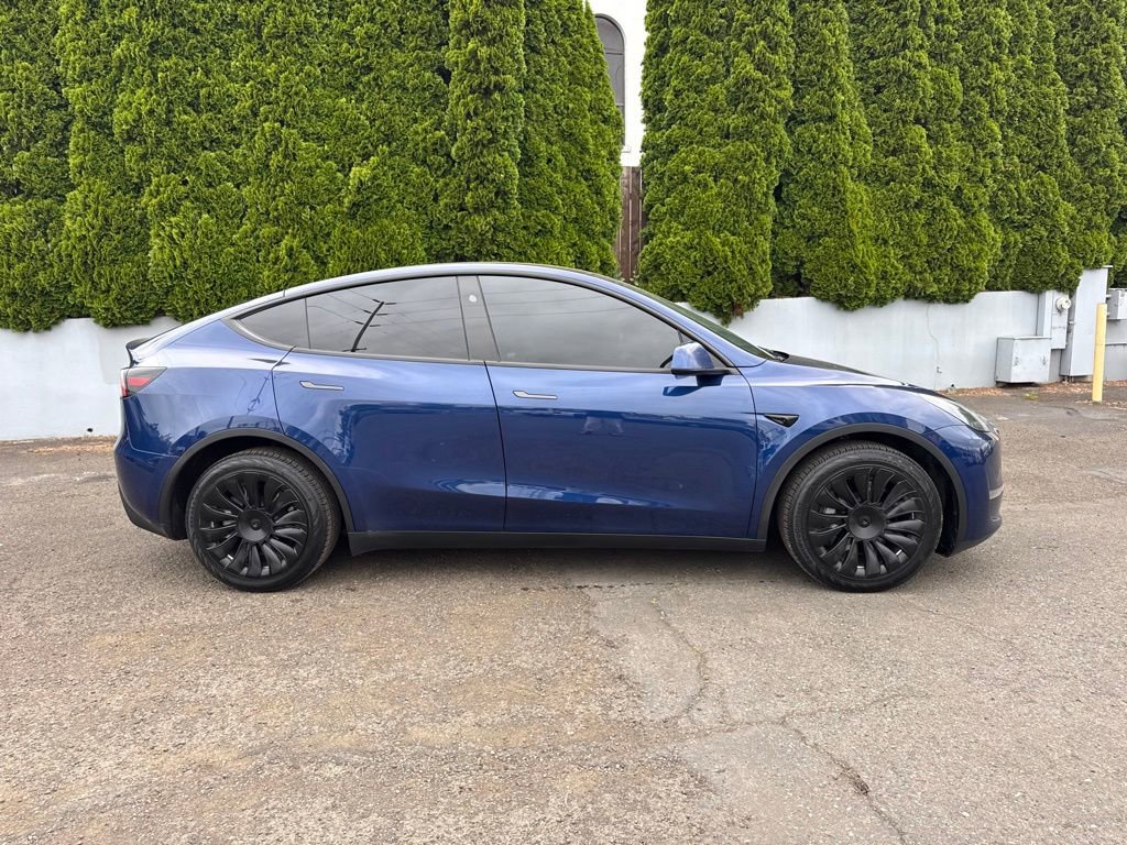Used 2023 Tesla Model Y Long Range AWD/4WD image 9